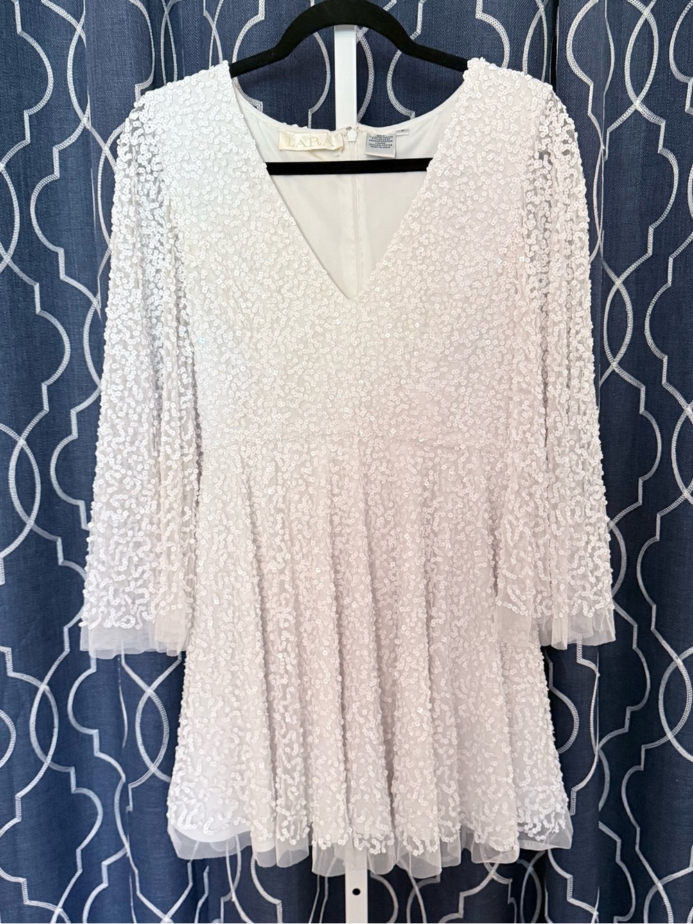 LARA White Sequin Mini Dress Size 6 C2